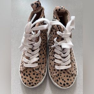 Piper Finn High Top Cheetah High Top Sneakers Size 7